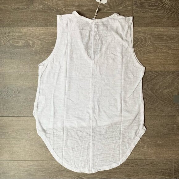 Revolve LNA Backtail Sleeveless Tank Top Asymmetrical hem White Size XS - Picture 7 of 8